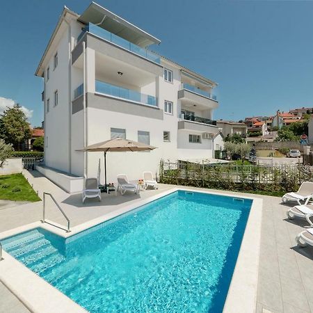 Viras Luxury Holiday Pula Bagian luar foto